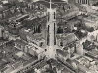 Panorama. Trg Burze, G. Washingtona, ulica Račkoga, Martićeva, Draškovićeva, Trg kralja Petra prije postavljanja Meštrovićevog paviljona, oko 1930.-1935